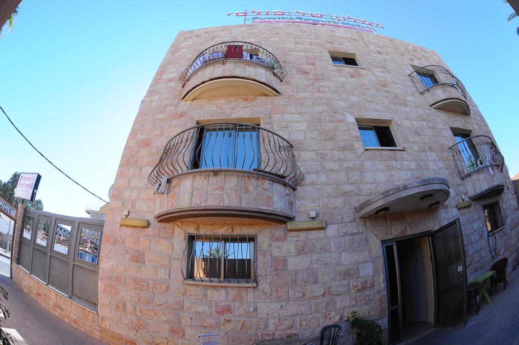 Faulty Towers Hotel Ейлат Екстер'єр фото
