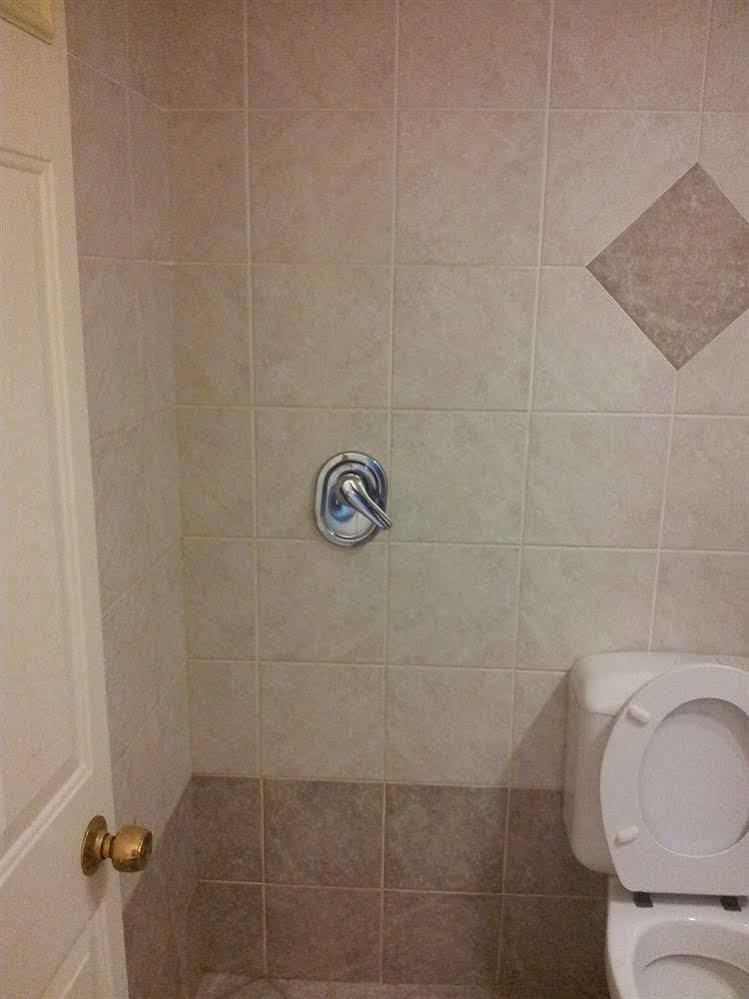 Faulty Towers Hotel Ейлат Екстер'єр фото